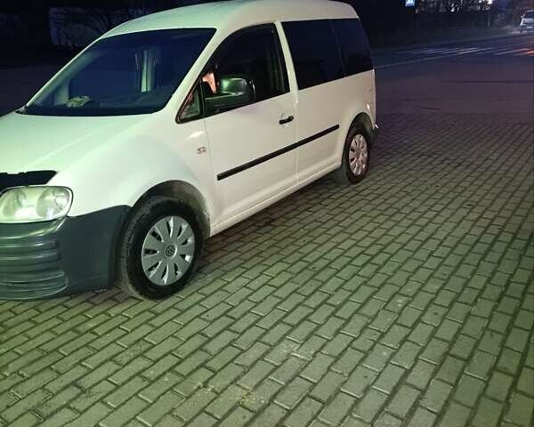 Білий Фольксваген Кадді, об'ємом двигуна 1.97 л та пробігом 400 тис. км за 4650 $, фото 2 на Automoto.ua