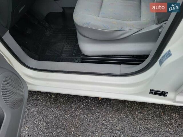 Белый Фольксваген Кадди, объемом двигателя 1.9 л и пробегом 226 тыс. км за 6600 $, фото 72 на Automoto.ua