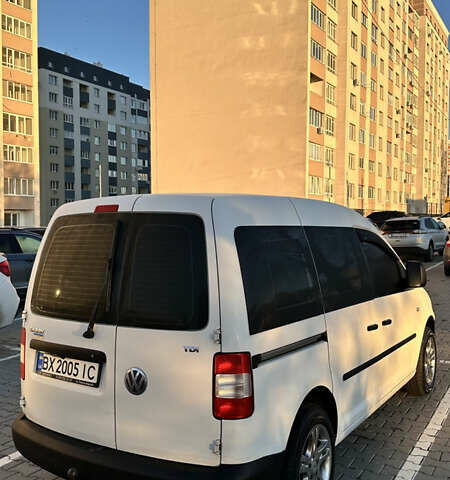 Белый Фольксваген Кадди, объемом двигателя 1.9 л и пробегом 233 тыс. км за 5999 $, фото 15 на Automoto.ua