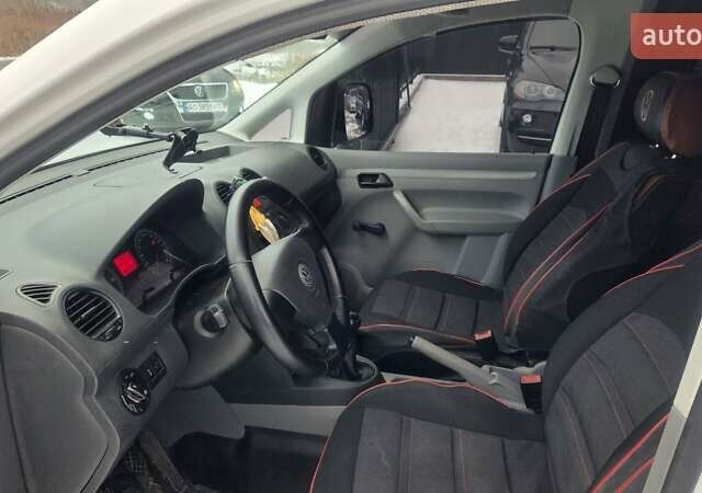 Белый Фольксваген Кадди, объемом двигателя 1.97 л и пробегом 245 тыс. км за 4900 $, фото 13 на Automoto.ua