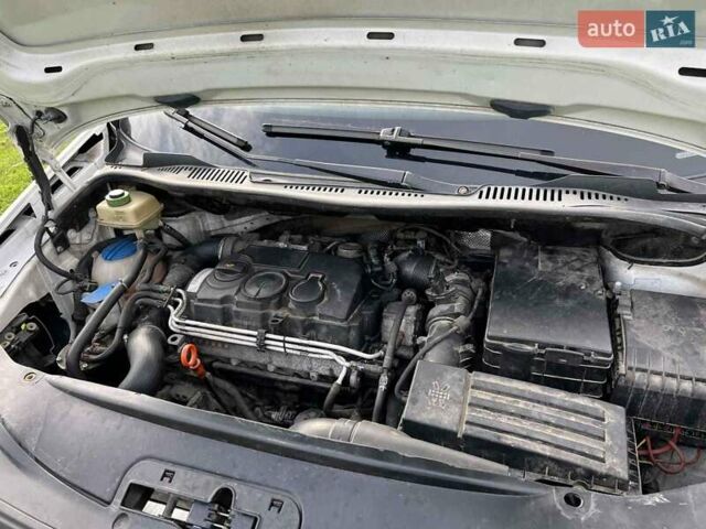 Белый Фольксваген Кадди, объемом двигателя 1.9 л и пробегом 362 тыс. км за 6750 $, фото 3 на Automoto.ua