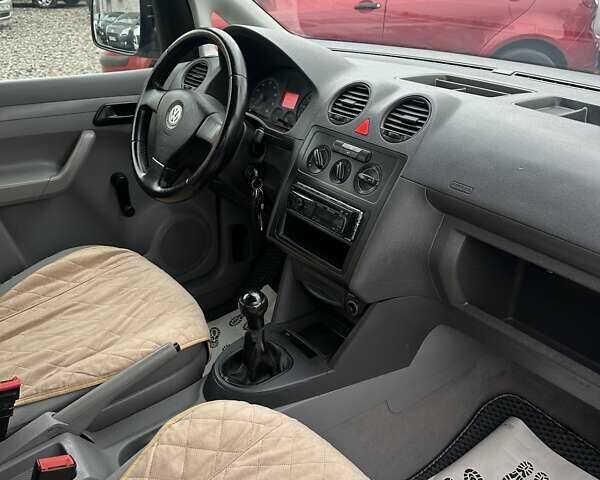 Белый Фольксваген Кадди, объемом двигателя 1.4 л и пробегом 278 тыс. км за 5800 $, фото 6 на Automoto.ua