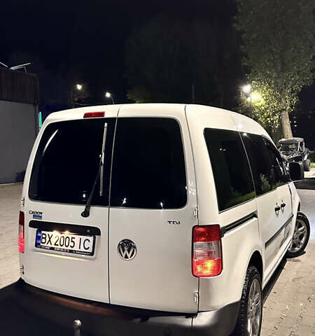 Белый Фольксваген Кадди, объемом двигателя 1.9 л и пробегом 233 тыс. км за 5999 $, фото 10 на Automoto.ua