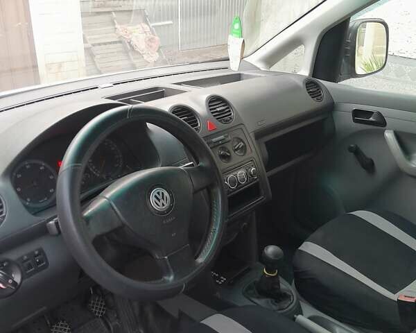 Білий Фольксваген Кадді, об'ємом двигуна 1.97 л та пробігом 274 тис. км за 5900 $, фото 3 на Automoto.ua