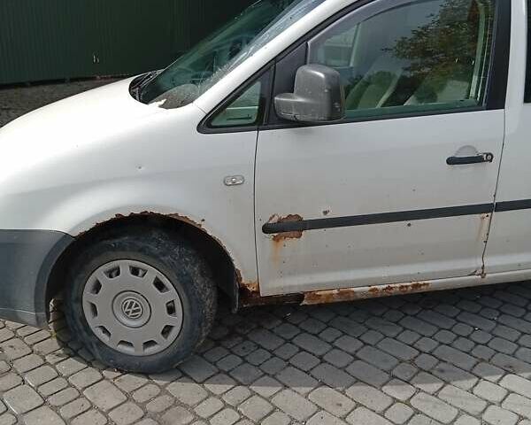 Белый Фольксваген Кадди, объемом двигателя 2 л и пробегом 378 тыс. км за 3500 $, фото 7 на Automoto.ua