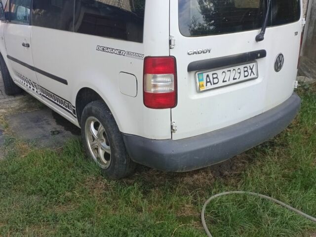 Белый Фольксваген Кадди, объемом двигателя 1.9 л и пробегом 340 тыс. км за 4500 $, фото 4 на Automoto.ua