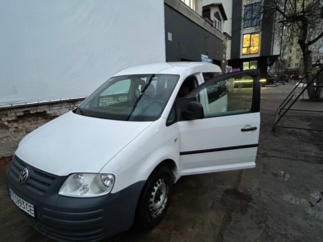 Белый Фольксваген Кадди, объемом двигателя 2 л и пробегом 262 тыс. км за 6100 $, фото 2 на Automoto.ua