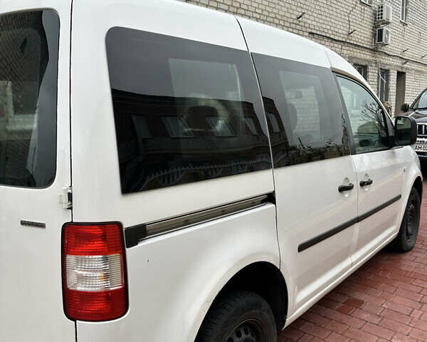 Білий Фольксваген Кадді, об'ємом двигуна 1.98 л та пробігом 388 тис. км за 5500 $, фото 4 на Automoto.ua