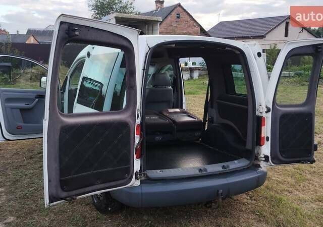 Белый Фольксваген Кадди, объемом двигателя 1.9 л и пробегом 288 тыс. км за 7300 $, фото 15 на Automoto.ua