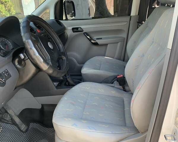 Білий Фольксваген Кадді, об'ємом двигуна 1.98 л та пробігом 470 тис. км за 4000 $, фото 13 на Automoto.ua