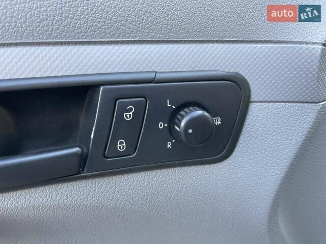 Белый Фольксваген Кадди, объемом двигателя 1.9 л и пробегом 267 тыс. км за 6800 $, фото 11 на Automoto.ua
