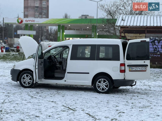 Белый Фольксваген Кадди, объемом двигателя 1.9 л и пробегом 240 тыс. км за 4550 $, фото 17 на Automoto.ua