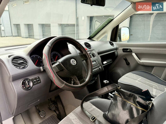 Фольксваген Кадди 2007 в Тернополе на Automoto.ua Белый Фольксваген Кадди, объемом двигателя 2 л и пробегом 257 тыс. км за 5799 $, фото 30 на Automoto.ua