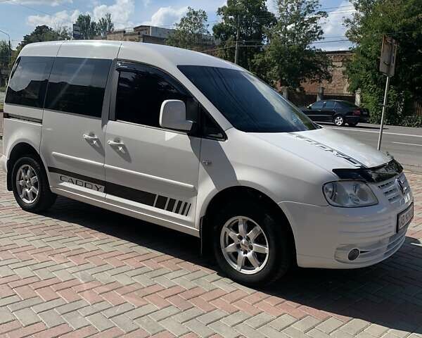 Белый Фольксваген Кадди, объемом двигателя 1.98 л и пробегом 470 тыс. км за 4900 $, фото 2 на Automoto.ua