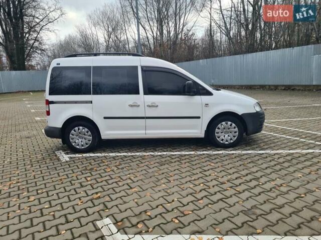 Белый Фольксваген Кадди, объемом двигателя 1.97 л и пробегом 257 тыс. км за 5300 $, фото 6 на Automoto.ua