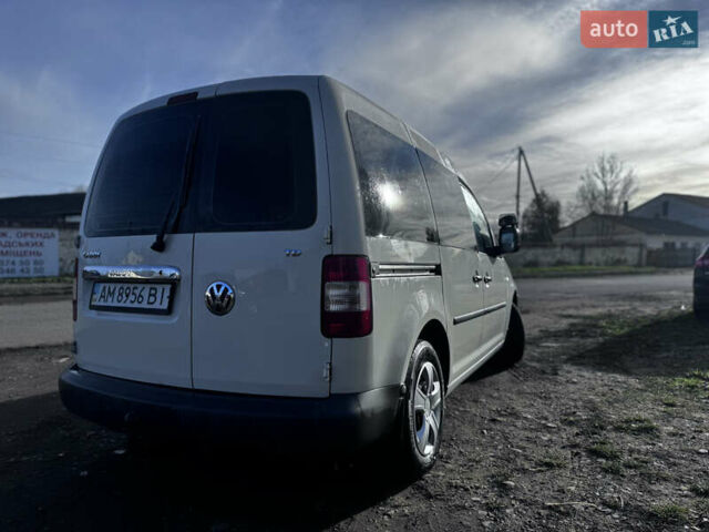 Білий Фольксваген Кадді, об'ємом двигуна 1.9 л та пробігом 285 тис. км за 6500 $, фото 5 на Automoto.ua
