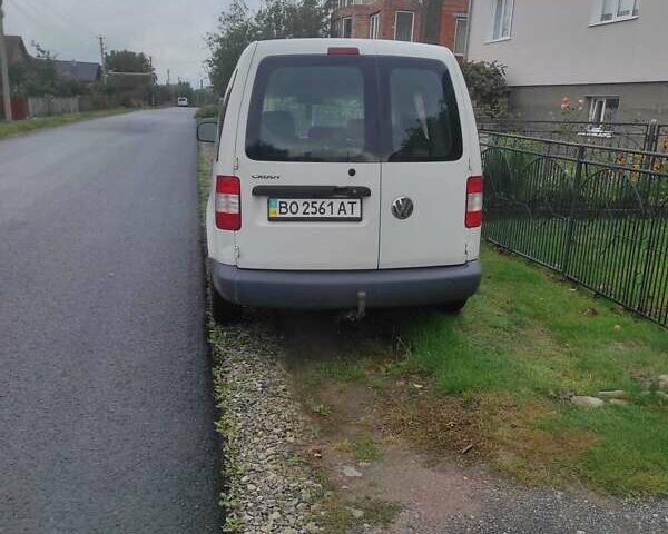 Белый Фольксваген Кадди, объемом двигателя 1.9 л и пробегом 355 тыс. км за 6300 $, фото 1 на Automoto.ua