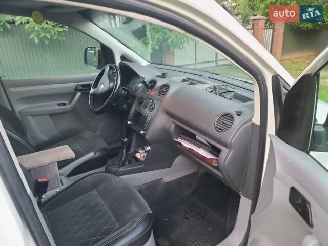 Белый Фольксваген Кадди, объемом двигателя 1.9 л и пробегом 465 тыс. км за 5800 $, фото 10 на Automoto.ua