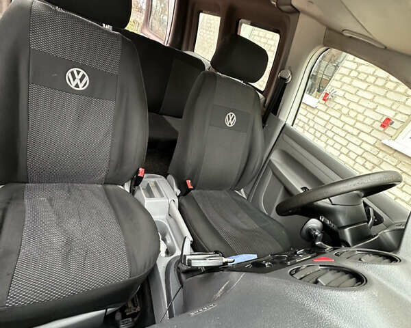 Білий Фольксваген Кадді, об'ємом двигуна 1.98 л та пробігом 388 тис. км за 5500 $, фото 8 на Automoto.ua