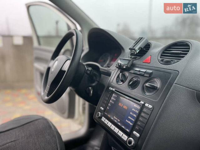 Білий Фольксваген Кадді, об'ємом двигуна 1.9 л та пробігом 280 тис. км за 6299 $, фото 19 на Automoto.ua