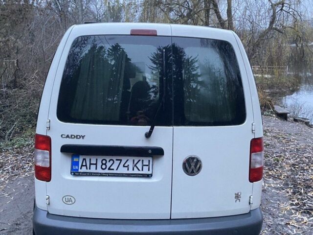 Білий Фольксваген Кадді, об'ємом двигуна 2 л та пробігом 388 тис. км за 4900 $, фото 4 на Automoto.ua