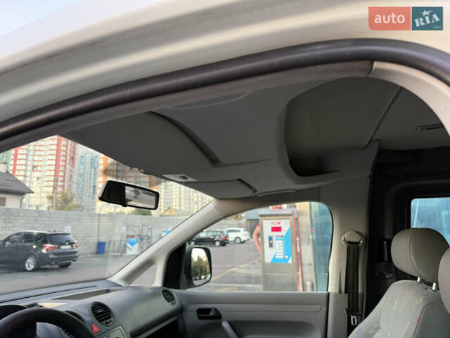 Белый Фольксваген Кадди, объемом двигателя 2 л и пробегом 250 тыс. км за 6500 $, фото 23 на Automoto.ua