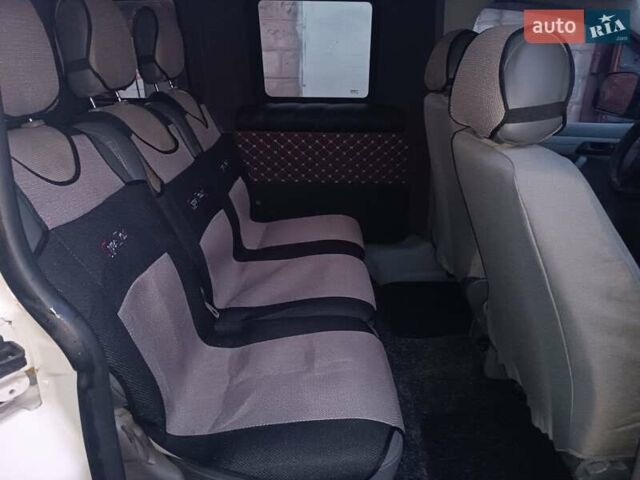 Белый Фольксваген Кадди, объемом двигателя 1.9 л и пробегом 348 тыс. км за 5100 $, фото 5 на Automoto.ua