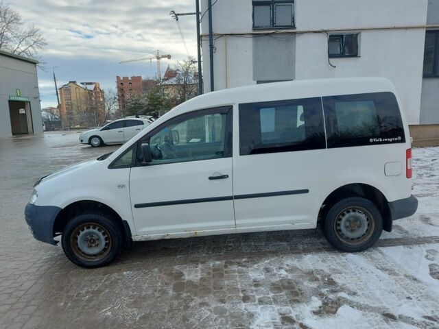 Белый Фольксваген Кадди, объемом двигателя 1.9 л и пробегом 352 тыс. км за 4800 $, фото 2 на Automoto.ua