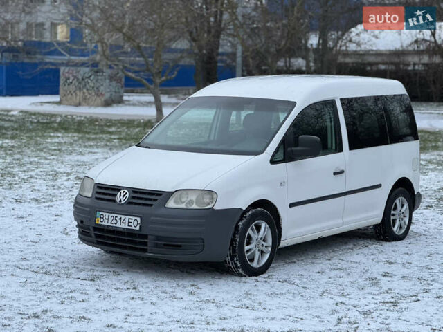 Белый Фольксваген Кадди, объемом двигателя 1.9 л и пробегом 240 тыс. км за 4550 $, фото 13 на Automoto.ua