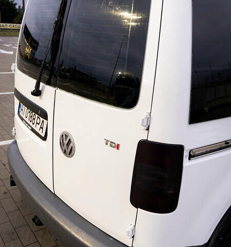 Белый Фольксваген Кадди, объемом двигателя 1.9 л и пробегом 273 тыс. км за 7000 $, фото 10 на Automoto.ua