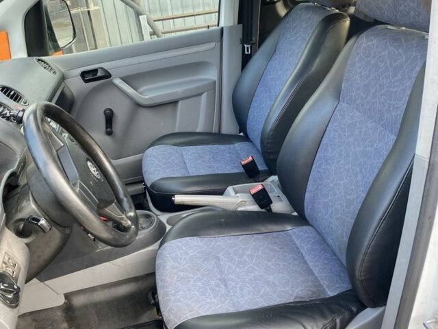 Белый Фольксваген Кадди, объемом двигателя 1.4 л и пробегом 313 тыс. км за 5700 $, фото 4 на Automoto.ua