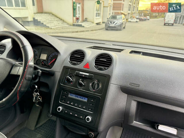 Фольксваген Кадди 2007 в Тернополе на Automoto.ua Белый Фольксваген Кадди, объемом двигателя 2 л и пробегом 257 тыс. км за 5799 $, фото 43 на Automoto.ua