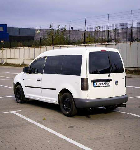 Белый Фольксваген Кадди, объемом двигателя 1.9 л и пробегом 273 тыс. км за 7000 $, фото 5 на Automoto.ua