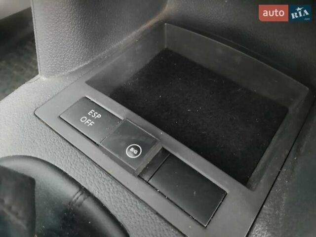 Білий Фольксваген Кадді, об'ємом двигуна 2 л та пробігом 232 тис. км за 5600 $, фото 12 на Automoto.ua