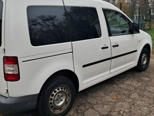 Белый Фольксваген Кадди, объемом двигателя 1.4 л и пробегом 157 тыс. км за 5000 $, фото 3 на Automoto.ua