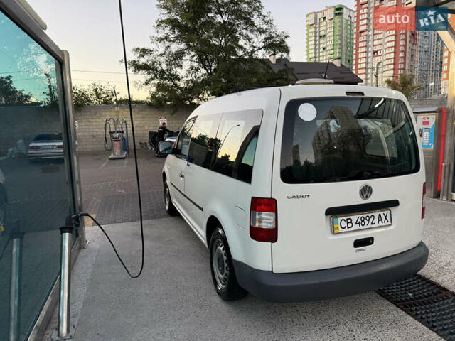 Белый Фольксваген Кадди, объемом двигателя 2 л и пробегом 250 тыс. км за 6500 $, фото 12 на Automoto.ua