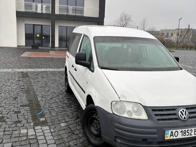 Белый Фольксваген Кадди, объемом двигателя 0 л и пробегом 320 тыс. км за 3000 $, фото 3 на Automoto.ua