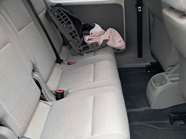 Белый Фольксваген Кадди, объемом двигателя 1.4 л и пробегом 157 тыс. км за 5000 $, фото 7 на Automoto.ua