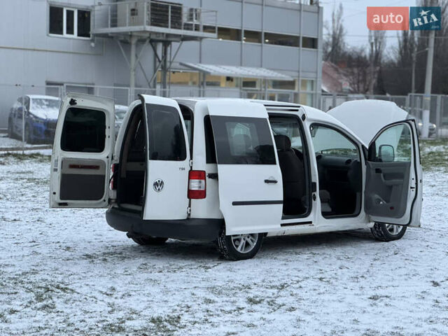 Белый Фольксваген Кадди, объемом двигателя 1.9 л и пробегом 240 тыс. км за 4550 $, фото 22 на Automoto.ua