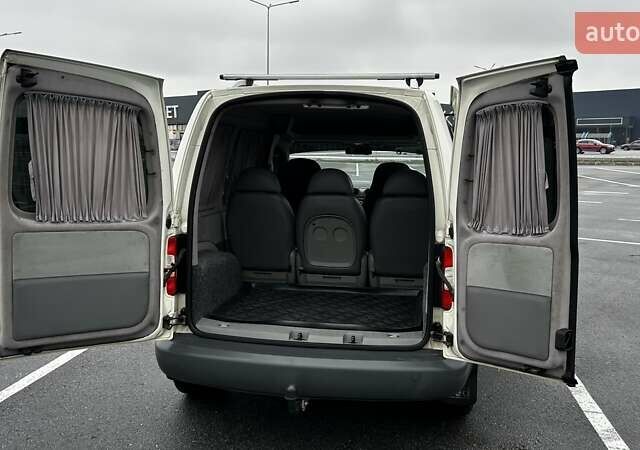 Білий Фольксваген Кадді, об'ємом двигуна 1.97 л та пробігом 370 тис. км за 7000 $, фото 20 на Automoto.ua