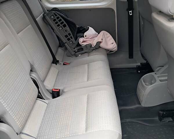 Білий Фольксваген Кадді, об'ємом двигуна 1.4 л та пробігом 157 тис. км за 4700 $, фото 2 на Automoto.ua