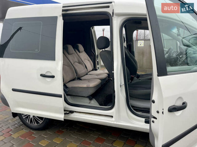 Білий Фольксваген Кадді, об'ємом двигуна 1.9 л та пробігом 280 тис. км за 6299 $, фото 12 на Automoto.ua