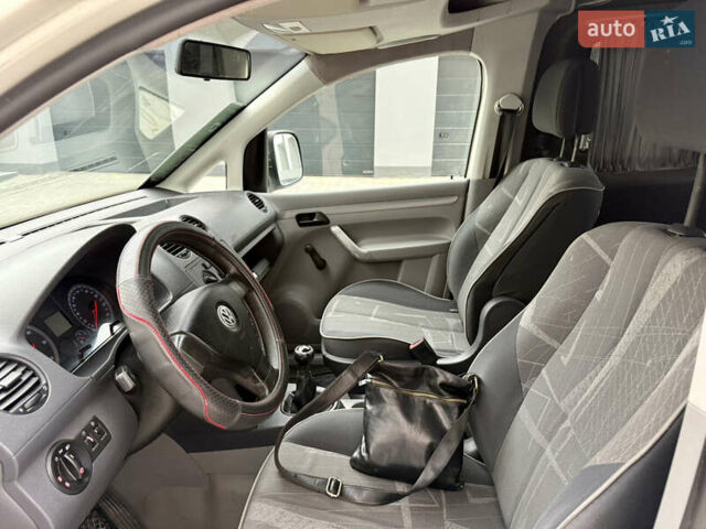 Фольксваген Кадди 2007 в Тернополе на Automoto.ua Белый Фольксваген Кадди, объемом двигателя 2 л и пробегом 257 тыс. км за 5799 $, фото 31 на Automoto.ua