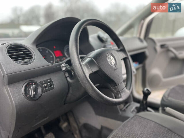 Білий Фольксваген Кадді, об'ємом двигуна 1.9 л та пробігом 280 тис. км за 6299 $, фото 22 на Automoto.ua