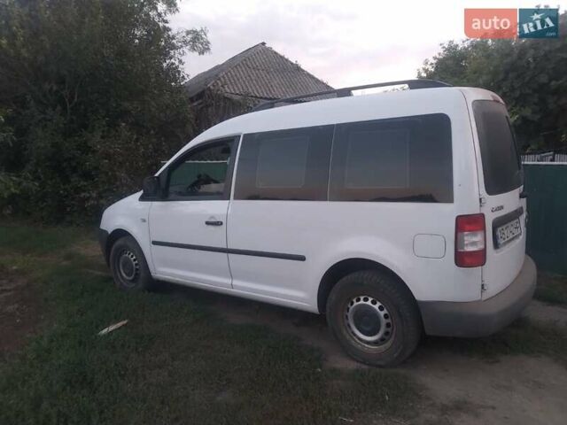 Белый Фольксваген Кадди, объемом двигателя 1.9 л и пробегом 260 тыс. км за 5800 $, фото 3 на Automoto.ua