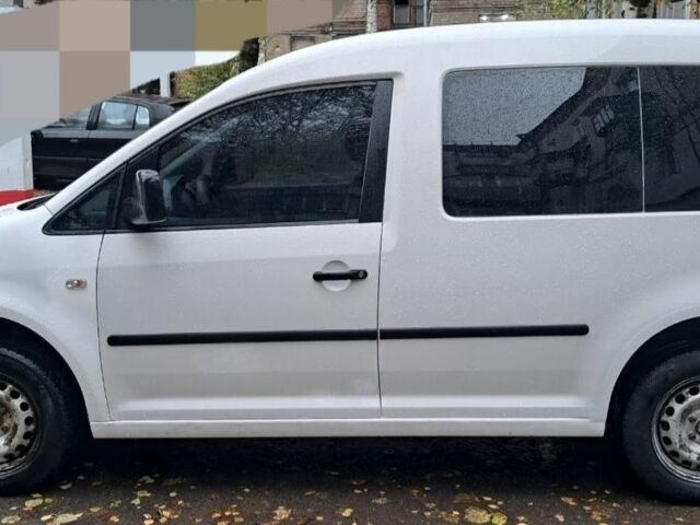 Белый Фольксваген Кадди, объемом двигателя 1.4 л и пробегом 157 тыс. км за 5000 $, фото 4 на Automoto.ua