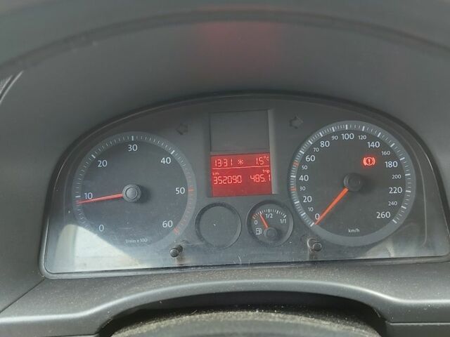 Белый Фольксваген Кадди, объемом двигателя 1.9 л и пробегом 352 тыс. км за 4800 $, фото 7 на Automoto.ua