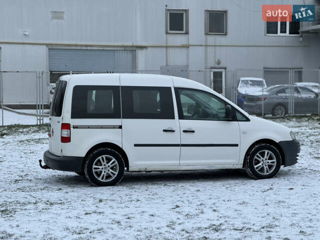 Белый Фольксваген Кадди, объемом двигателя 1.9 л и пробегом 240 тыс. км за 4550 $, фото 5 на Automoto.ua