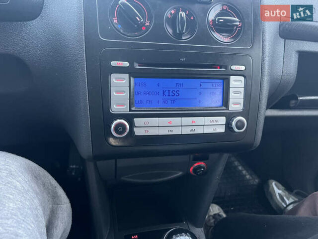 Белый Фольксваген Кадди, объемом двигателя 1.9 л и пробегом 211 тыс. км за 4450 $, фото 8 на Automoto.ua