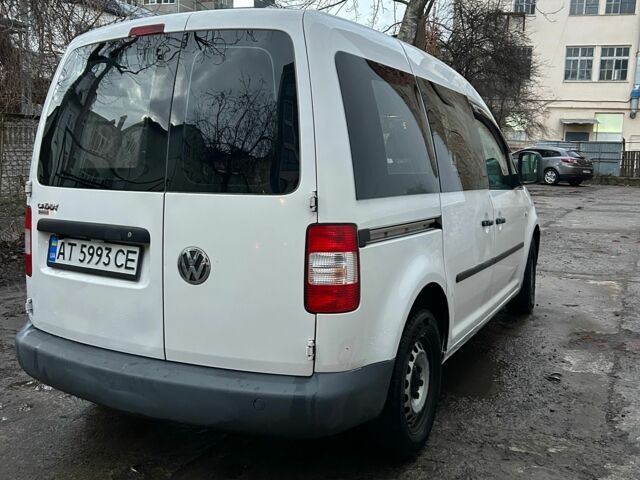 Белый Фольксваген Кадди, объемом двигателя 2 л и пробегом 262 тыс. км за 6100 $, фото 4 на Automoto.ua